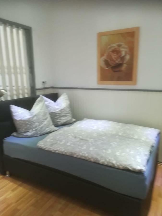 Zentral Gelegene Wohnung In Velbert-Mitte エクステリア 写真