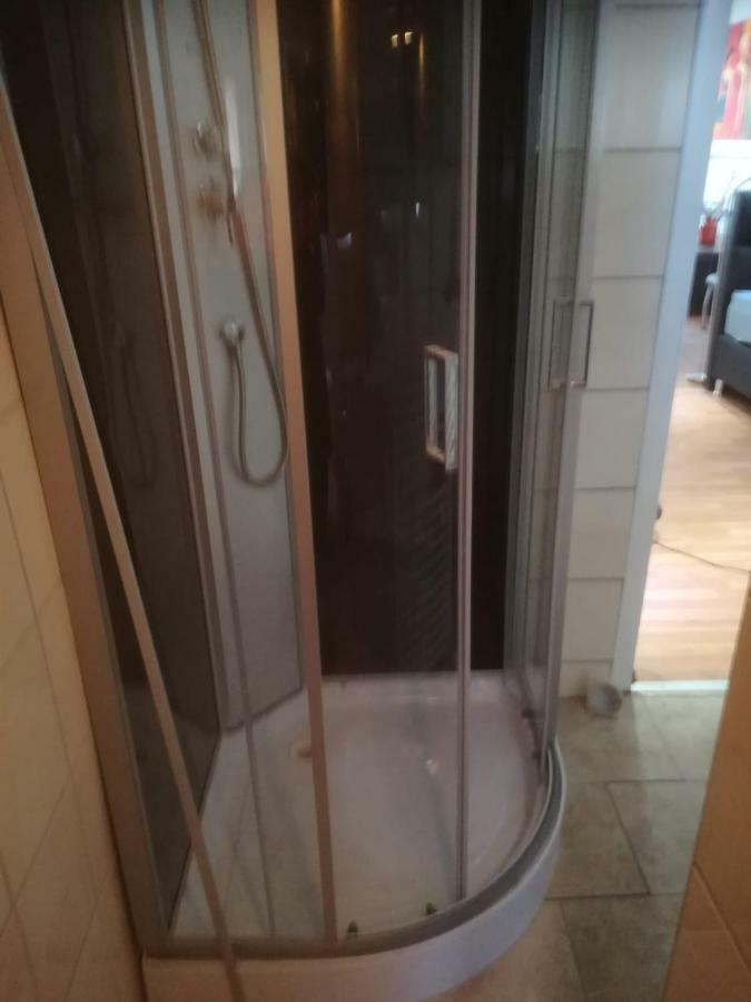 Zentral Gelegene Wohnung In Velbert-Mitte エクステリア 写真